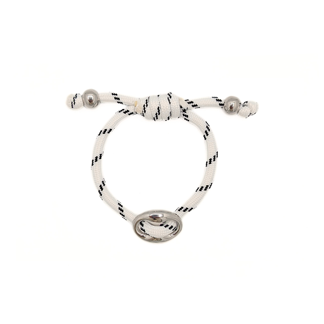 Witte rope armband met zilveren varkensneus
