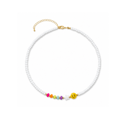 Witte Saar kralenketting met kleurrijke Heishi kralen, smiley en ster van Casa Jadel.