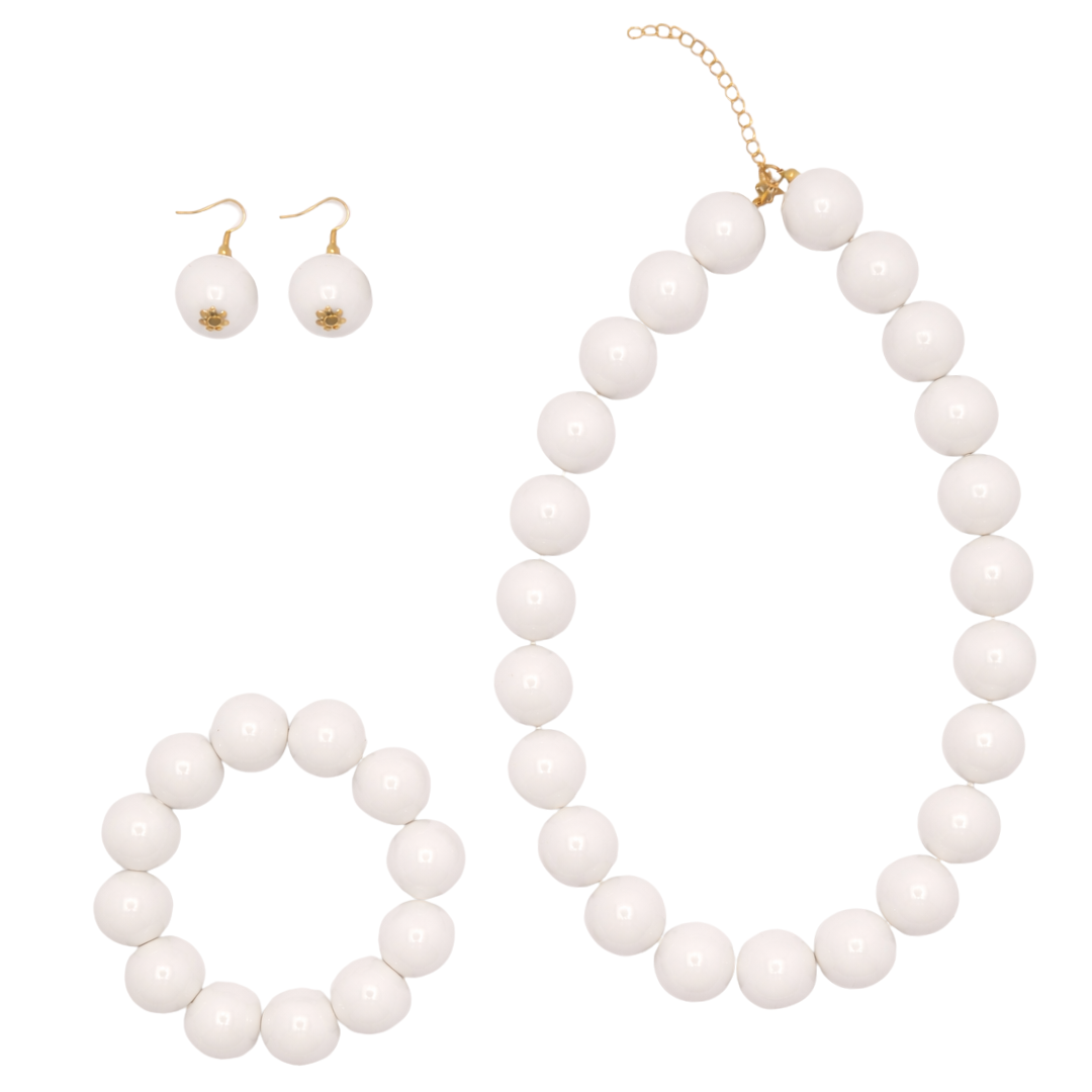 Witte statement kralenset met ketting armband en oorbellen
