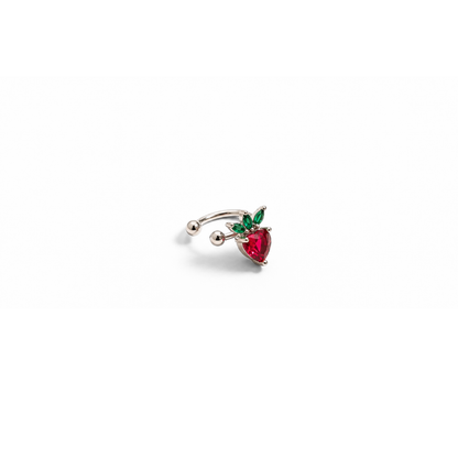 Zilveren ear cuff met aardbei en diamant look steentjes Casa Jadel