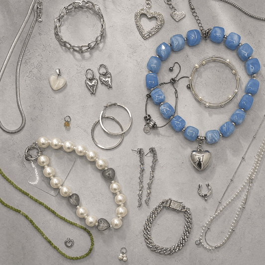 Zilveren mystery sieraden van Casa Jadel met een waarde van minimaal €75
