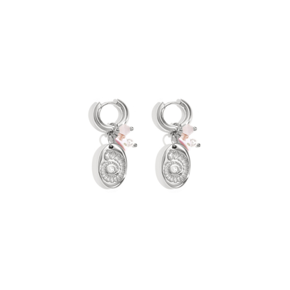 Zilveren oorringetjes met kraaltjes en schelp fossiel hanger