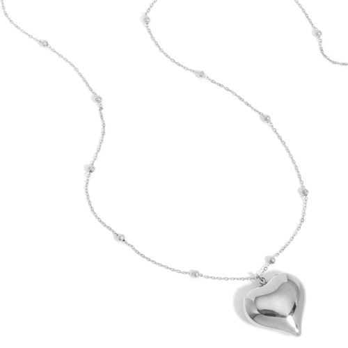 Lange zilveren ketting met chubby hartje