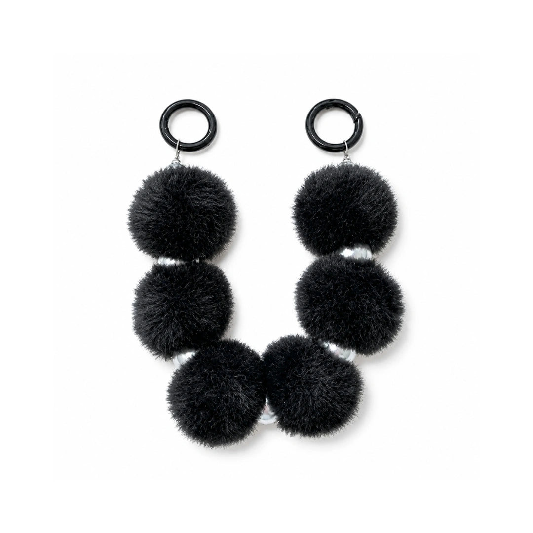 Zwarte pompom en parels tashanger